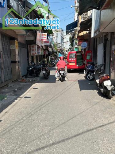 Cần bán nhanh nhà ngay trung tâm Q.3 - Hẻm 75 Trần Văn Đang, 96m², giá chỉ 8 tỷ