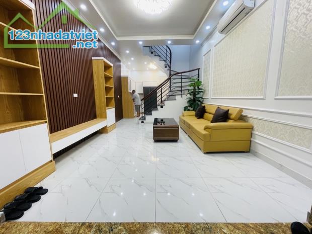 NHÀ KIM NGƯU XÂY MỚI - ĐẸP FULL NỘI THẤT, 42M2 - GIÁ : 6 TỶ NHỈNH