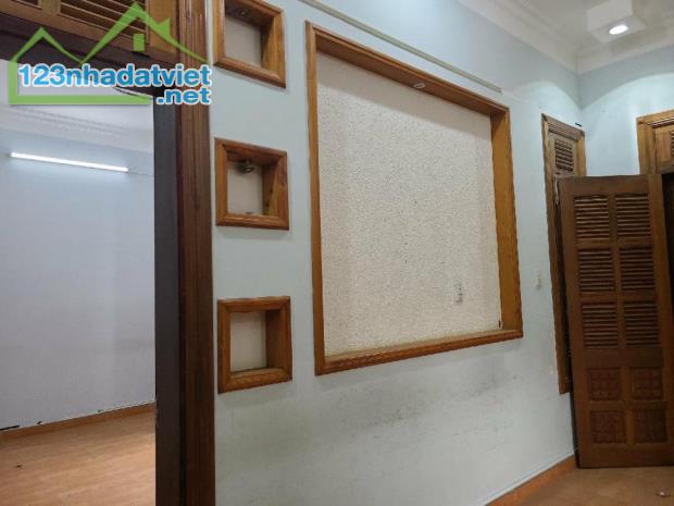 Giảm sâu 3.3 tỷ Villa L.Góc 3 tầng Đường số 1 TD, 230m2, 12x20m, chỉ 2x tỷ - 2