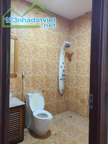 Giảm sâu 3.3 tỷ Villa L.Góc 3 tầng Đường số 1 TD, 230m2, 12x20m, chỉ 2x tỷ - 1