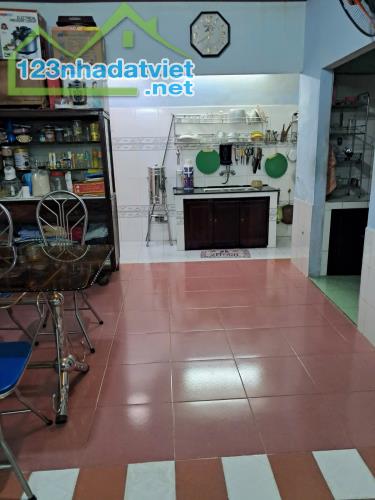 DIỆN TÍCH KHỦNG GẦN 190M ĐẤT NỞ HẬU - KIỆT 5M Ô TÔ THÔNG TỨ HƯỚNG. SÁT MẶT TIỀN NAM CAO - 3