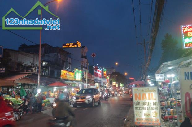 Chợ Đông Quang 121m2 có 13,5 tỷ Bùi Văn Ngữ Hiệp Thành Quận 12 Hồ Chí Minh - 2