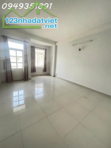 NHÀ SÁT PHAN ĐĂNG LƯU 180M2 NGANG 16M 2TẦNG SHR HOÀN CÔNG ĐỦ GIÁ 8,9 TỶ