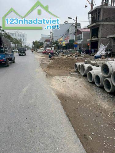 Bán nhà Phúc Đồng - Sát Phố. Gần bãi Ô tô - Thang Máy - Ngõ Nông. 50m x 5T. LH 0965858116 - 2