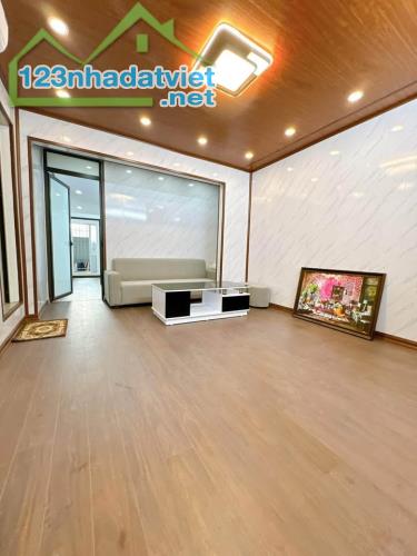 NHÀ DÂN XÂY TRẦN CUNG, 5 TẦNG, 45M², NGÕ XE BA GÁC, Ô TÔ ĐỖ GẦN, GIÁ NHỈNH 9 TỶ 🏠💰 - 1