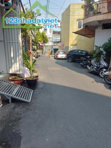 NHÀ HẺM XE HƠI 7M HUỲNH VĂN BÁNH 50M2, 4 TẦNG, 7PN, ĐANG CHO THUÊ 40 TRIỆU/ THÁNG, HƠN11TỶ