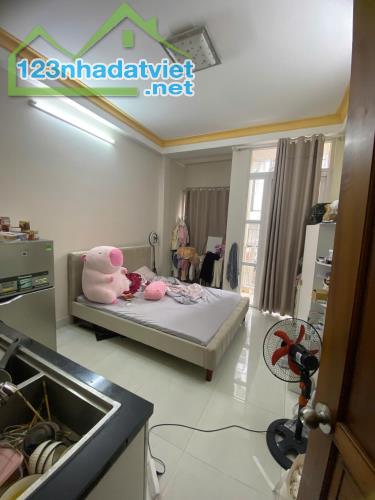 NHÀ HẺM XE HƠI 7M HUỲNH VĂN BÁNH 50M2, 4 TẦNG, 7PN, ĐANG CHO THUÊ 40 TRIỆU/ THÁNG, HƠN11TỶ - 2