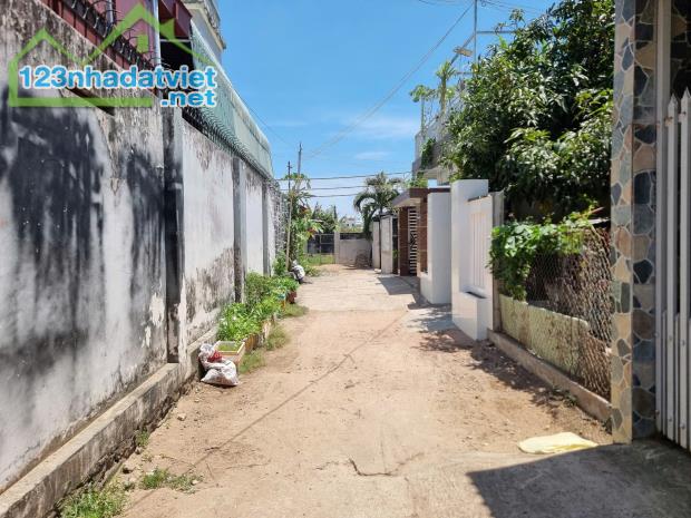 Cần bán nhanh 232m2 đất hẻm đường Võ Thị Sáu, thị trấn Long Điền. - 2