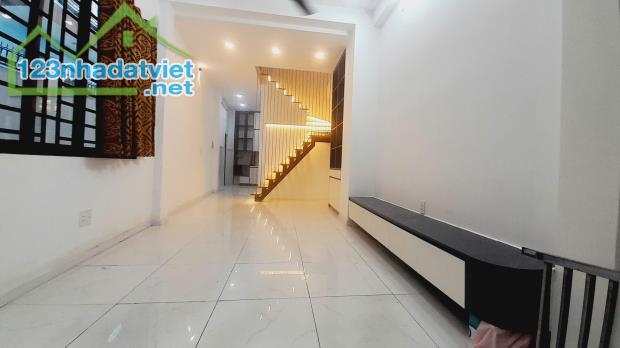 Bán Nhà 2 Lầu 45m2 4.3 Tỷ Hẻm Thông Nguyễn Văn Công, P3, Gò Vấp - 1