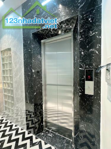 Bán nhà MTKD liên trục Quang Trung 90m2 ngang 5.4m 8 tầng có T.máy tặng NT 10.8 tỷ. - 2