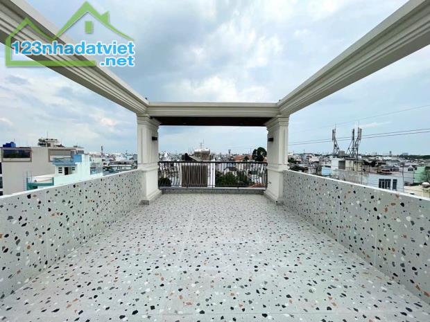 Bán nhà MTKD liên trục Quang Trung 90m2 ngang 5.4m 8 tầng có T.máy tặng NT 10.8 tỷ.