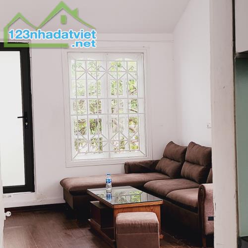 Bán nhà tập thể ngõ 328 Nguyễn Trãi, Thanh Xuân, 40m2, tầng 5, nhỉnh 3 tỷ. - 3