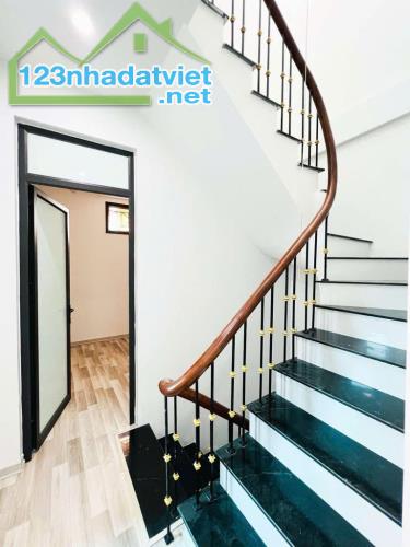 Bán nhà ngõ 505 Trần Khát Chân, 47m2 x 5 Tầng 5 Ngủ, nhà mới đẹp - SĐCC - Hơn 8 Tỷ - 2