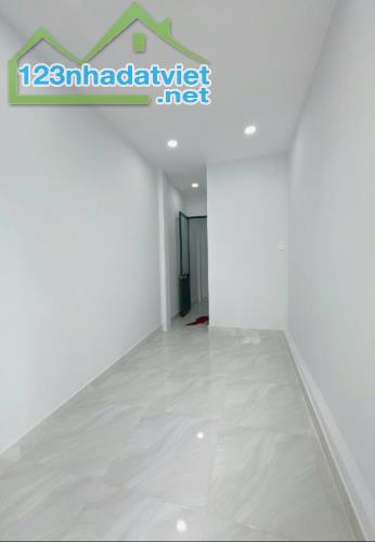 17m2 hẻm thông Phú Thọ Hòa 3 tầng 2 tỷ 2PN 3WC - 2