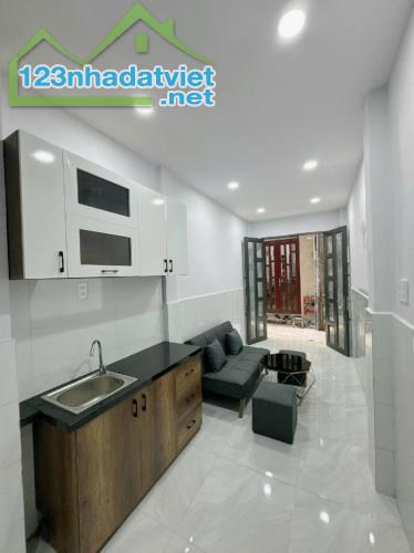 17m2 hẻm thông Phú Thọ Hòa 3 tầng 2 tỷ 2PN 3WC - 4