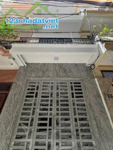 Siêu Hiếm! Nhà Đẹp Phố Thái Hà Ở Ngay, Phân Lô Ô Tô Vào Nhà, DT45m2 - 4 tầng - chỉ 13,25tỷ