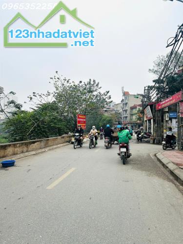 Bán mảnh khu đất 131m xe con vào căn nhà trung tâm Tả Thanh Oai, Thanh Trì