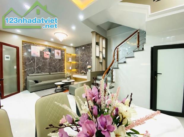 Bán nhà Đông Khê, Đông Khê, Ngô Quyền, Hải Phòng. 4 tầng, 56m2, 3,25 tỷ. Ngang 4,3m, d1 - 5