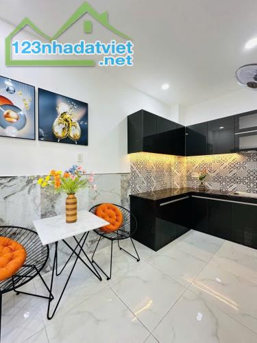 Nhà đẹp ngay Thống Nhất 32m2, ngang bề thế 4m, chỉ hơn 3 TỶ - 1