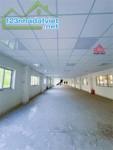 Sẵn xưởng cho thuê bàn giao liền, phù hợp SX Công Nghiệp phụ trợ chế tạo. may mặc