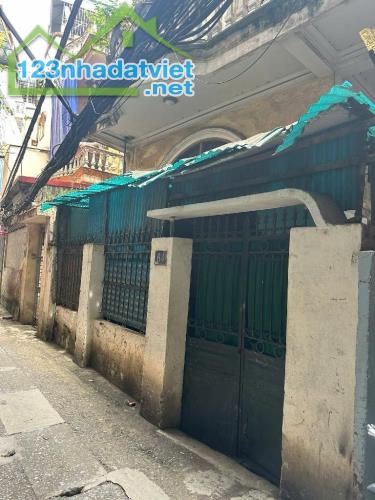 Bán đất tặng nhà Lạc Long Quân - 250m2 x MT 6.5m - Oto đỗ cửa - Vài bước ra Hồ Tây - 1