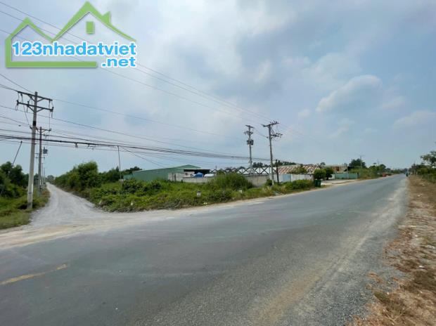 3129m2 đất vườn thích hợp xây kho bãi ở xã Lương Hòa, Bến Lức giá 8,5 tỷ - 1