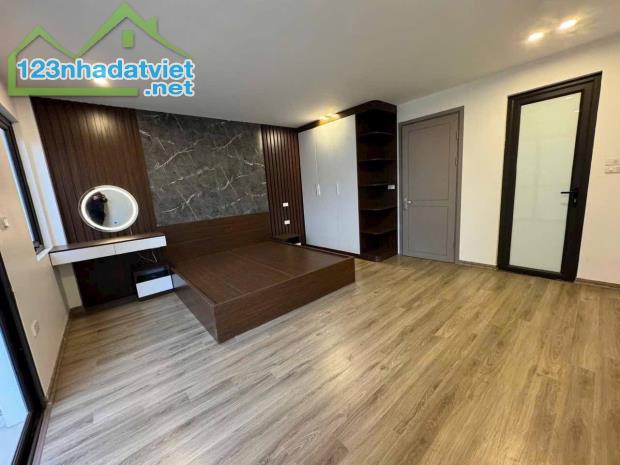 🏠 NHÀ MỚI ĐẸP Ngọc Thụy 60M2,5 tầng,MT 5m,giá nhỉnh 14tỷ - 2