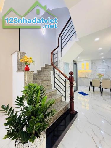 BÁN NHÀ BÌNH TÂN - HẺM XE HƠI - 100M2 - 5.5 TỶ - 1