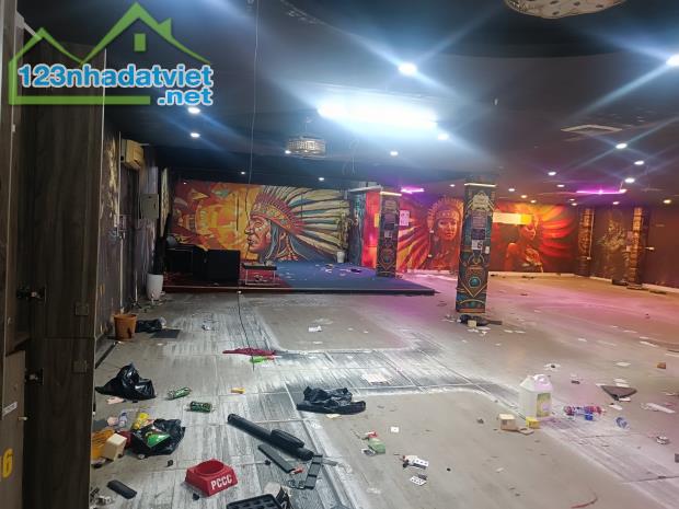Cho thuê MBKD phố Tô Hiệu, Cầu Giấy, Hà Nội 250m x 2T giá 100 triệu, vỉa hè, KD số một - 1