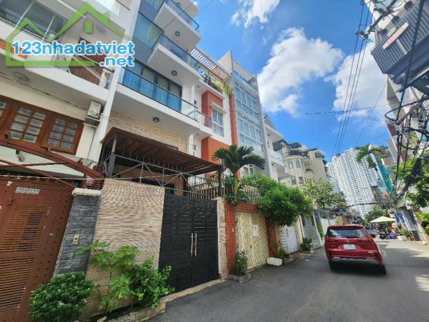 NGAY HIMLAM - KHU VIP KIỀU ĐÀM - VỊ TRÍ SIÊU ĐẸP - 5 TẦNG - HOÀN CÔNG ĐẦY ĐỦ - Ô TÔ NGỦ