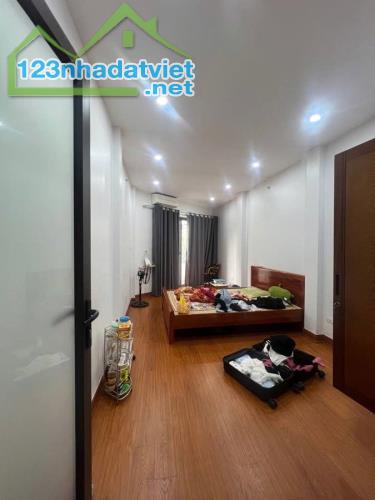 Bán nhà Giải Phòng, Hoàng Mai, 52m2, 4 tầng, ô tô, 18.5 tỷ - 2