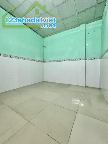 Bán gấp nhà ở ngay hoặc xây mới bên Hông Chợ Bình Đông, 82m2, không quy hoạch, SHR. - 3
