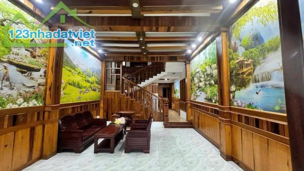 Bán nhà 2 tầng mặt tiền đường Phạm Hữu Nghi, Hòa Xuân, Cẩm Lệ, giá 3 tỷ 650 tl
