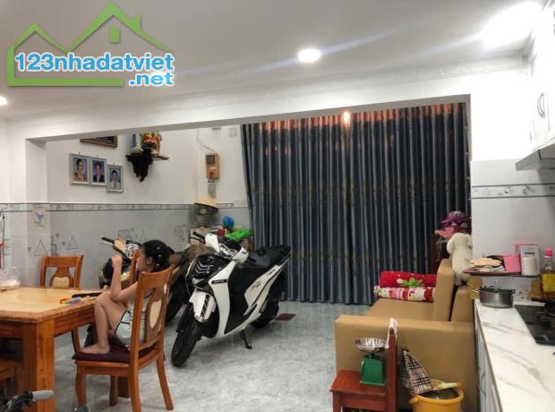 TÂN PHÚ - TÂN KỲ TÂN QUÝ - ĐƯỜNG NHỰA XE TẢI THÔNG - NGANG 5 - DTSD: 93M2 - CHỈ 5.5 TỶ - 1