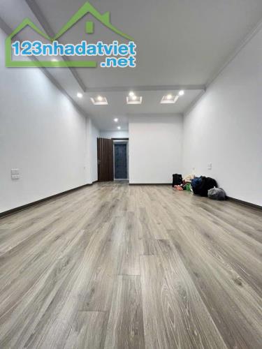 BÁN NHÀ ĐẸP - CỰC PHẨM - KHƯƠNG HẠ - THANH XUÂN -  SÁT PHỐ - 6 TẦNG THANG MÁY - MỚI KÍNH K - 3