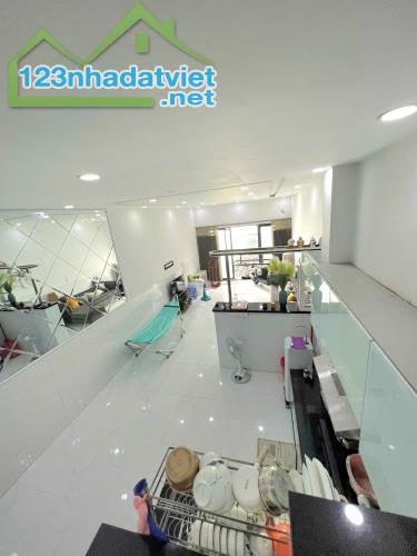 Bán nhà riêng Nguyễn Thị Thập P.Tân Phú ,Quận 7 ,4m x11m x2 Tầng . - 2