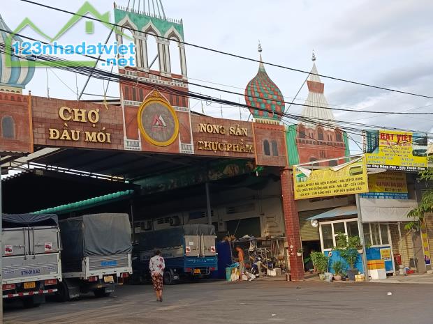 Chủ bán Gấp Nhà MT  Kinh doanh, Trong KDC Thuận Giao, Giảm giá còn hơn 4 tỷ xíu - 3