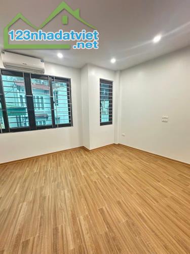 BÁN NHÀ KINH DOANH SẦM UẤT, NGÕ THÔNG, Ô TÔ QUA NHÀ KHU ĐỀN LỪ DIỆN TÍCH 45M2 - 2