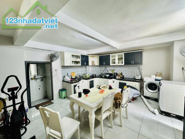 Cần Bán Gấp MTKD Dương Quảng Hàm P5 , 6,7m x 16m , 4 Lầu ,Giá 16,8 tỷ Thương Lượng Mạnh. - 2