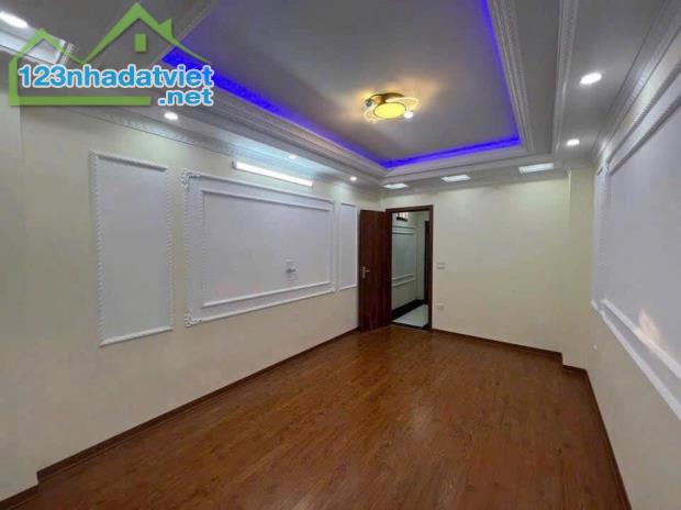Nhà 4Tx 48m2 ôtô đậu cửa gần đường ô tô, 500m cầu Đại Thành chỉ 3,05 TỶ - 2