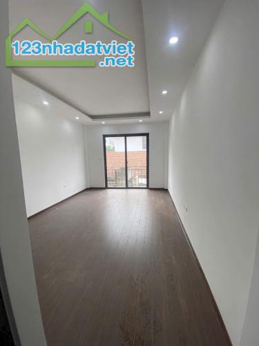 Nhà 4Tx 48m2 ôtô đậu cửa gần đường ô tô, 500m cầu Đại Thành chỉ 3,05 TỶ - 4