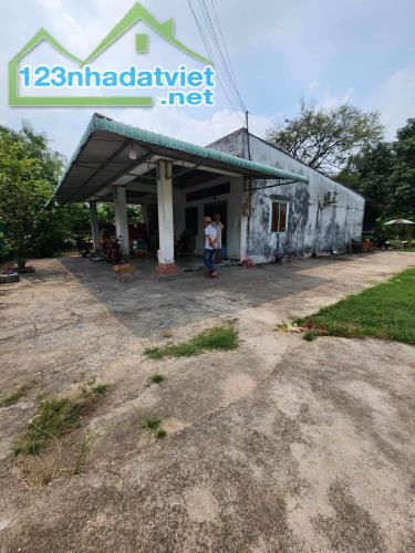 NHÀ VƯỜN NGHĨ DƯỠNG CHỈ 9tr/m2 - 1500m2 - CÓ SẴN 250m2 THỔ CƯ  - KHÔNG MỒ MÃ , KHÔNG LỘ GI - 5