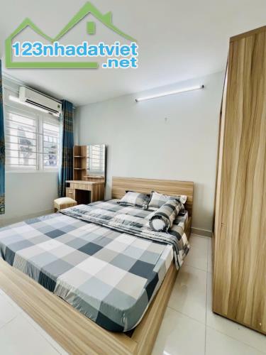 NHÀ BÁN - GẦN CHỢ PHẠM VĂN BẠCH & QUANG TRUNG GV - DT 32M² - 2 TẦNG CHỈ HƠN 3 TỶ , - 4