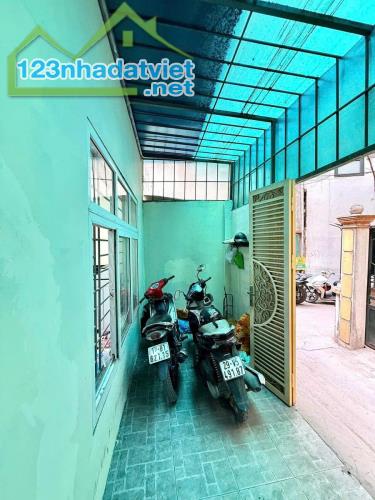 NHÀ TẠI PHỐ LÁNG HẠ - TRUNG TÂM ĐỐNG ĐA - 2 THOÁNG - NỞ HẬU - MẶT TIỀN ĐẸP - Ô TÔ CÁCH 10M - 1