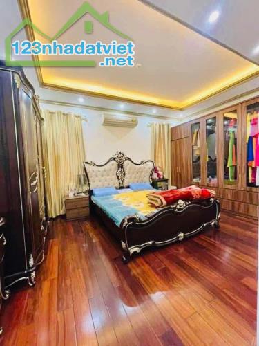 BÁN NHÀ LIỀN KỀ KHU FAFIM NGÃ TƯ SỞ  5TẦNG X 5,5M QUẬN THANH XUÂN - HÀ NỘI - 3