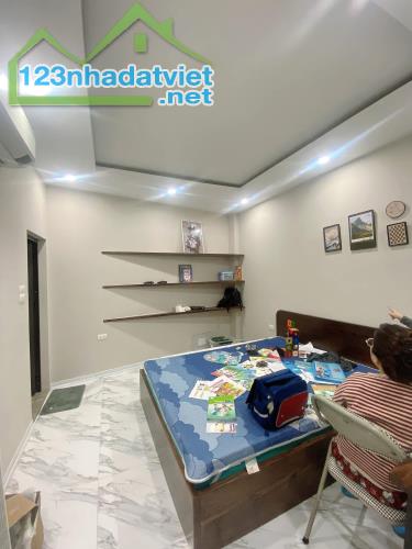 Bán nhà riêng Nguyễn Khang, Cầu Giấy 5T mới đẹp 34m2 MT 4.6m nhỉnh 6 tỷ gần ô tô - 1