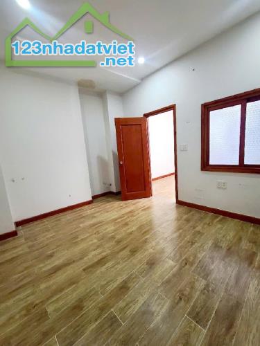 Chợ Ông Địa, 47m2, 3 tầng Đúc, 15m ra đường xe tải, Nhỉnh 6 Tỷ - 1