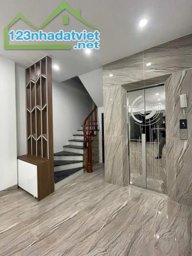 NHÀ ĐẸP - BÁT KHỐI - LONG BIÊN, LÔ GÓC 2 THOÁNG, 6 TẦNG THANG MÁY, NGÕ THÔNG, 7 CHỖ ĐỖ
