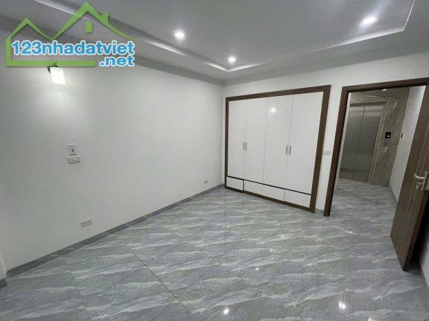 NHÀ ĐẸP - BÁT KHỐI - LONG BIÊN, LÔ GÓC 2 THOÁNG, 6 TẦNG THANG MÁY, NGÕ THÔNG, 7 CHỖ ĐỖ - 2