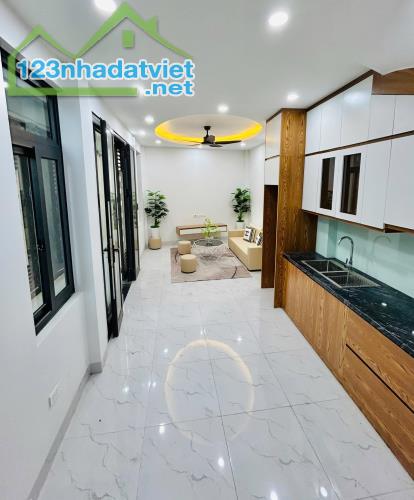 📍 BÁN NHÀ HOA ĐỘNG – LONG BIÊN – 30M² – 4 TẦNG – GIÁ CHỈ 4.28 TỶ - 2